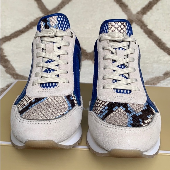 MICHAEL KORS MADDY TRAINER LG NET MESH ELECTRIC BL - Picture 9 of 16